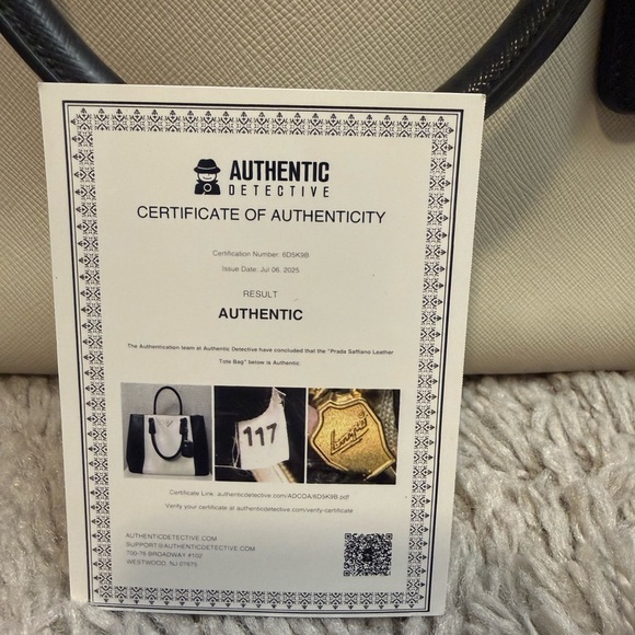 Prada Black and Cream Satchel
Saffiano Leather
Beautiful Handbag - Picture 6 of 12